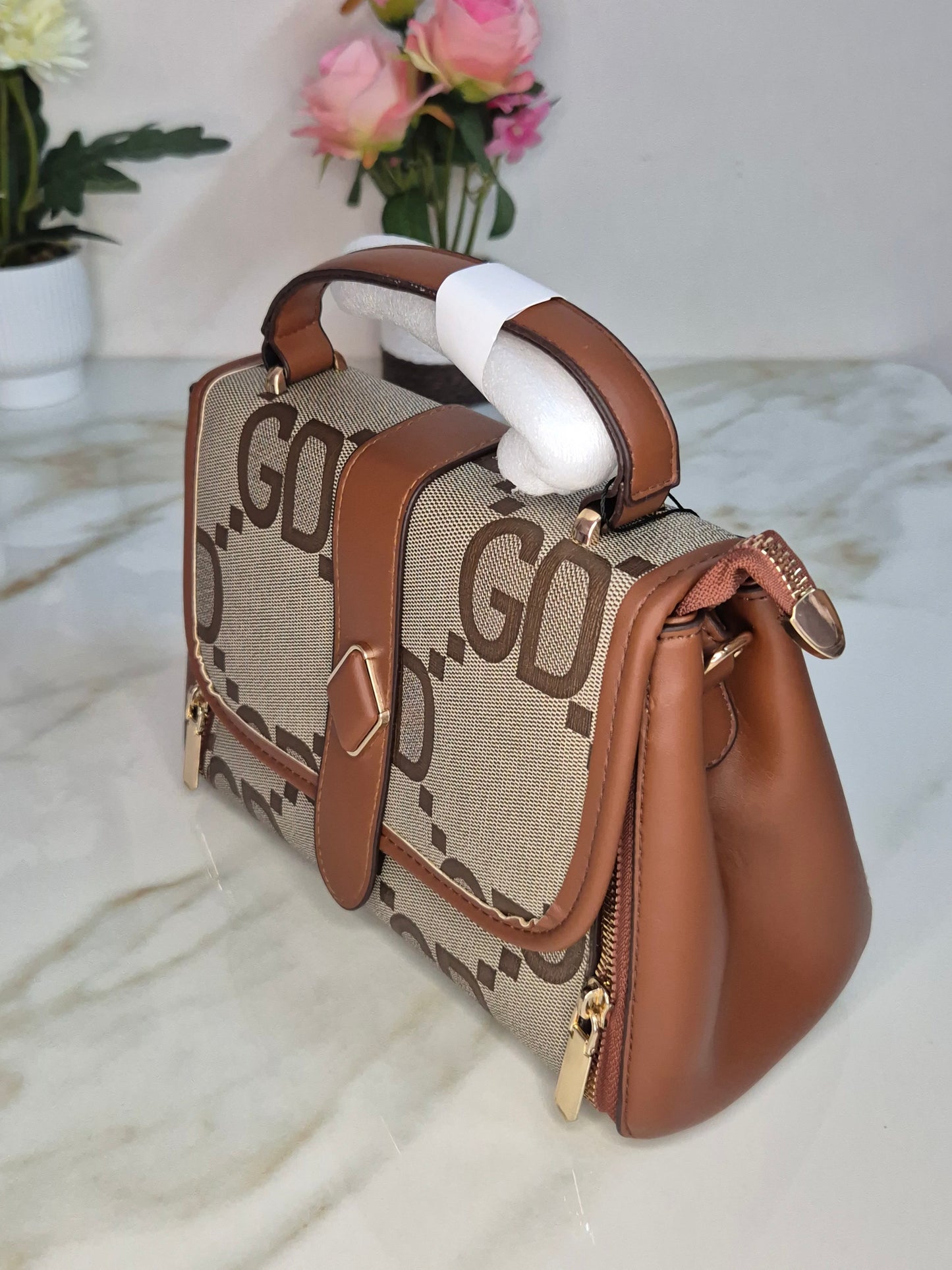 Elan Crossbody Sling