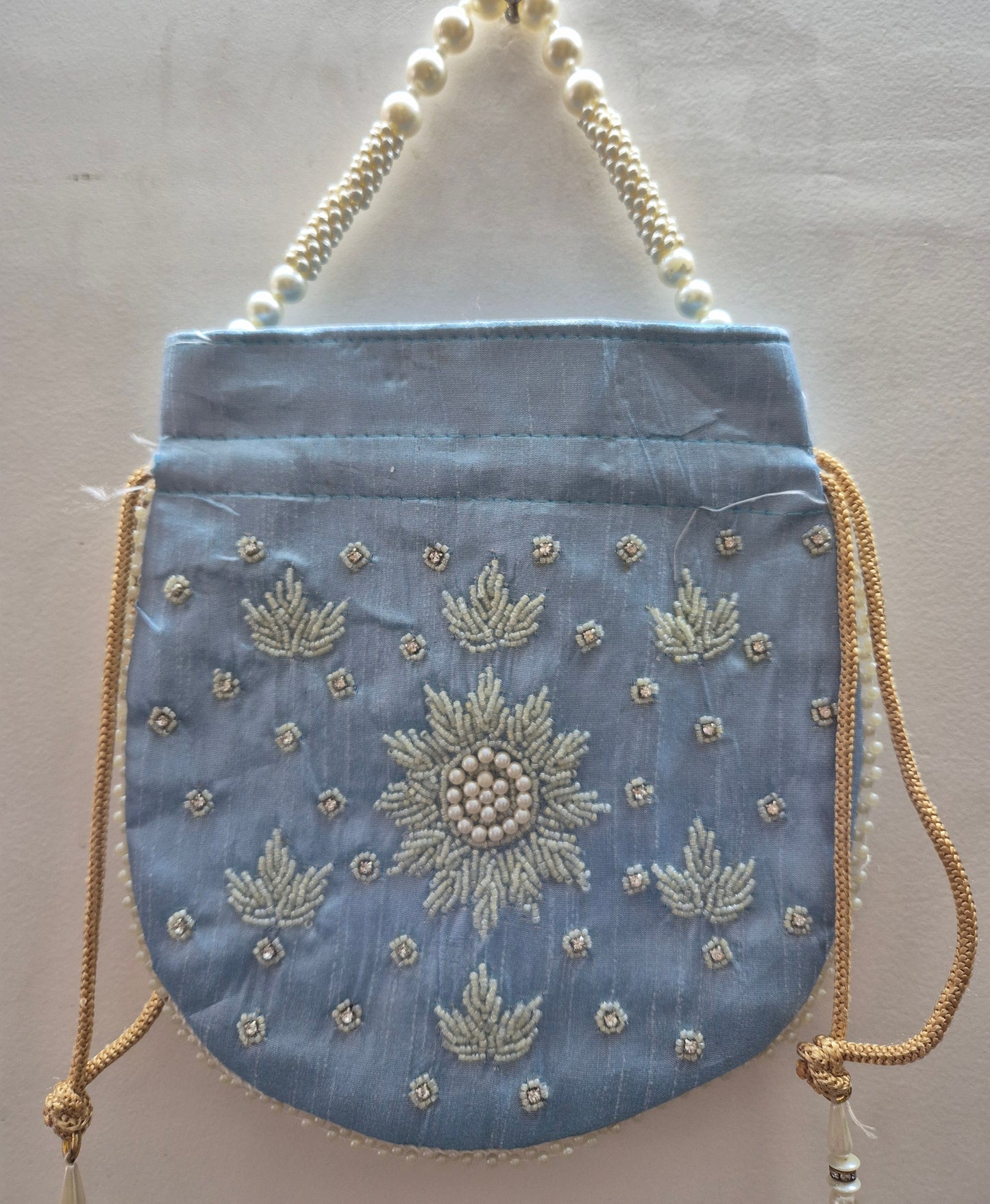 Festive Radiance Potli