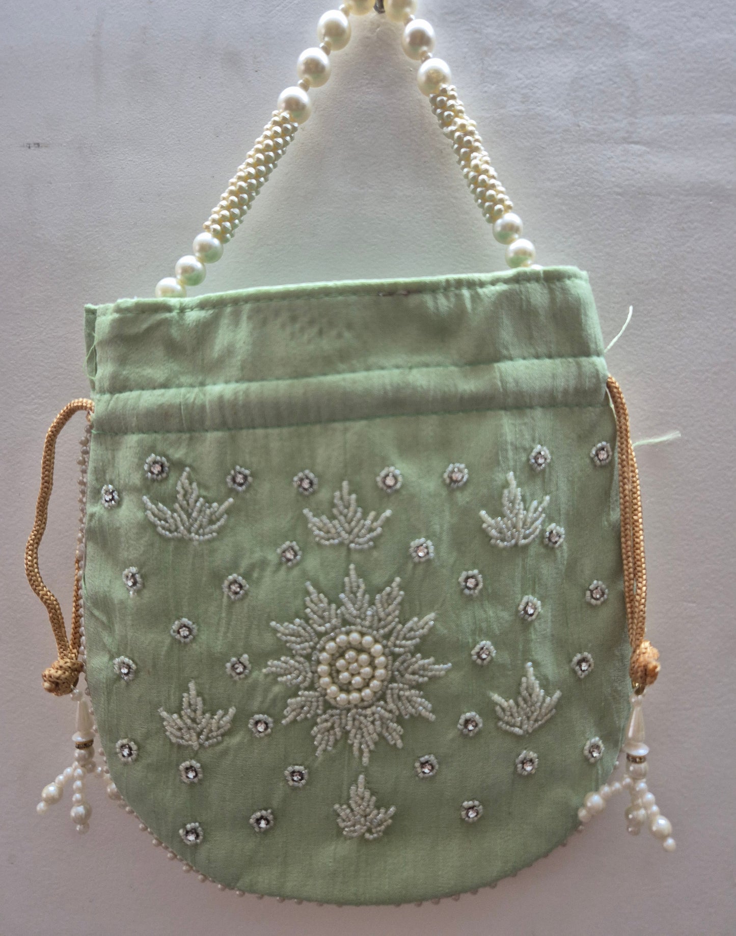 Festive Radiance Potli