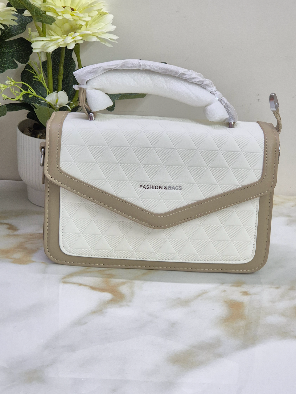 Vellure Textured Sling