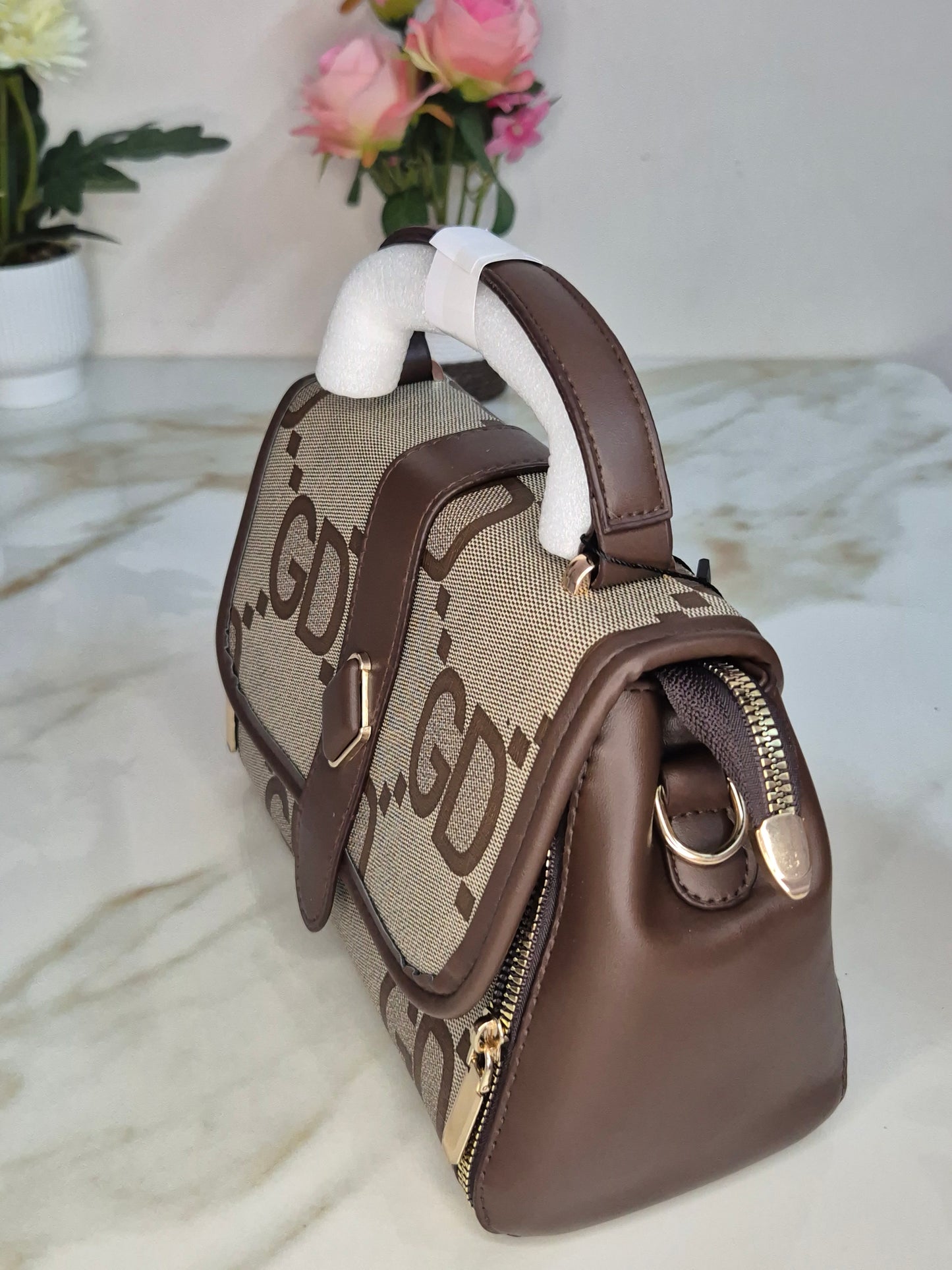 Elan Crossbody Sling