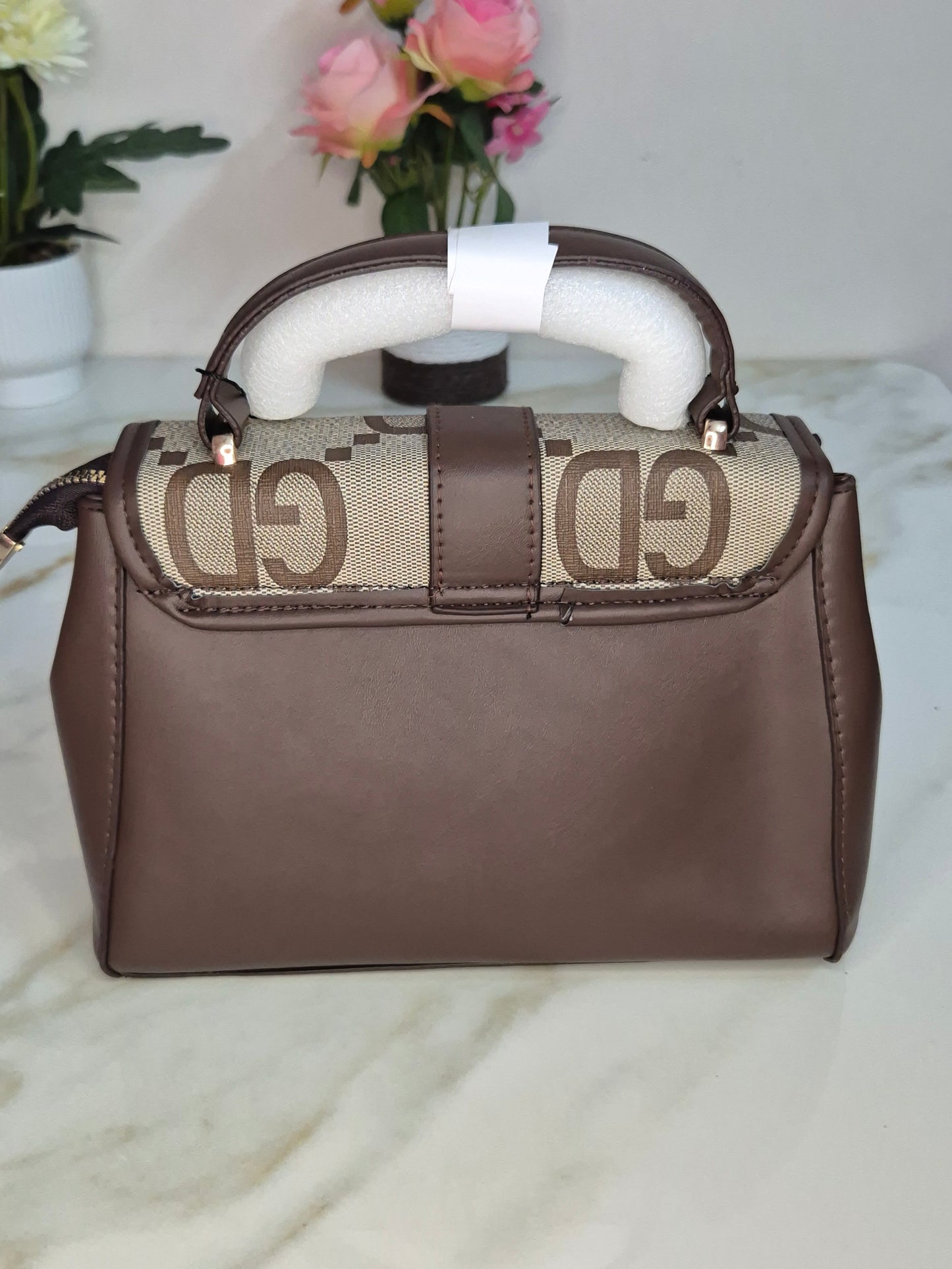 Elan Crossbody Sling