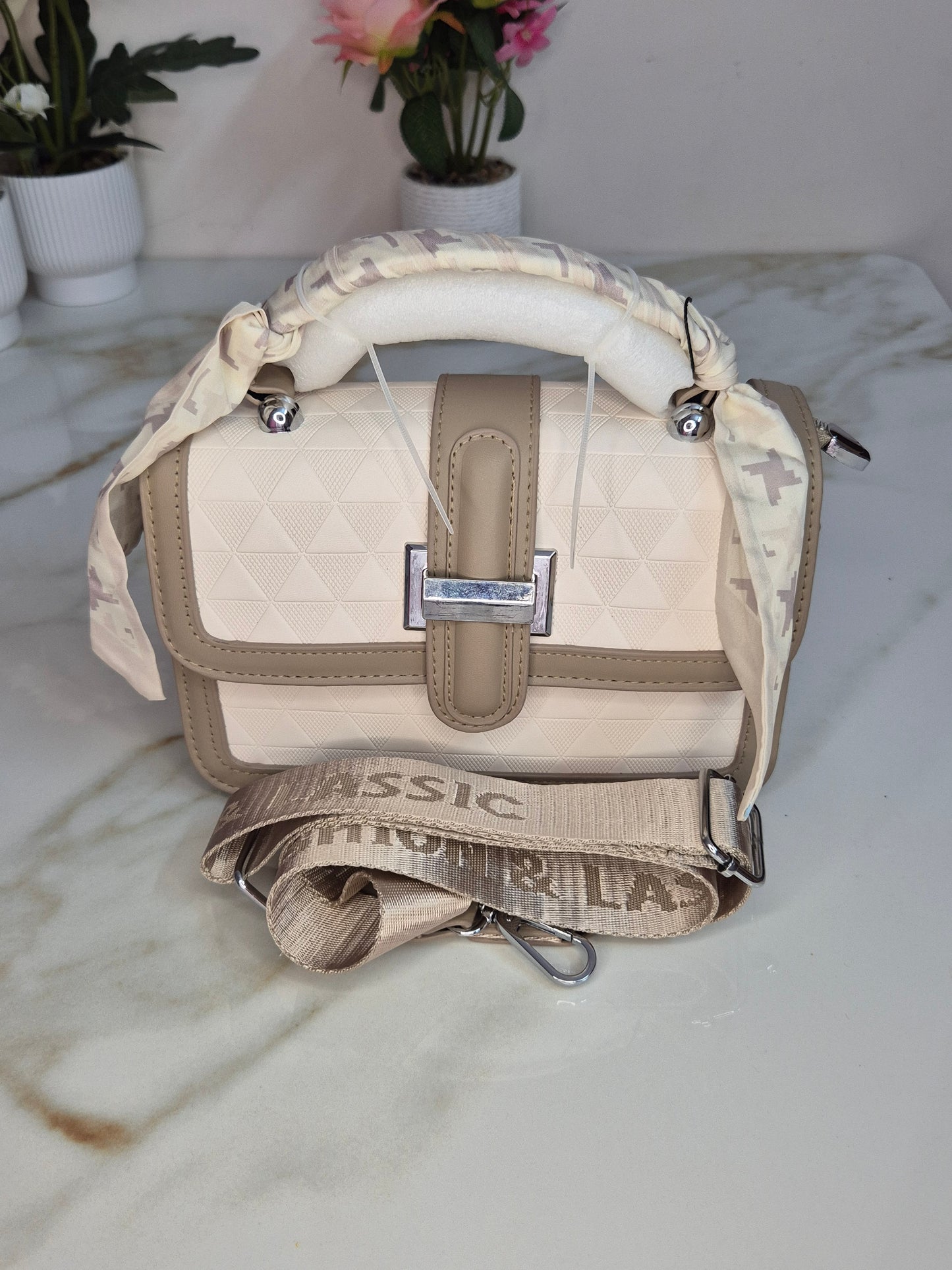 Ellara Ribbion Sling